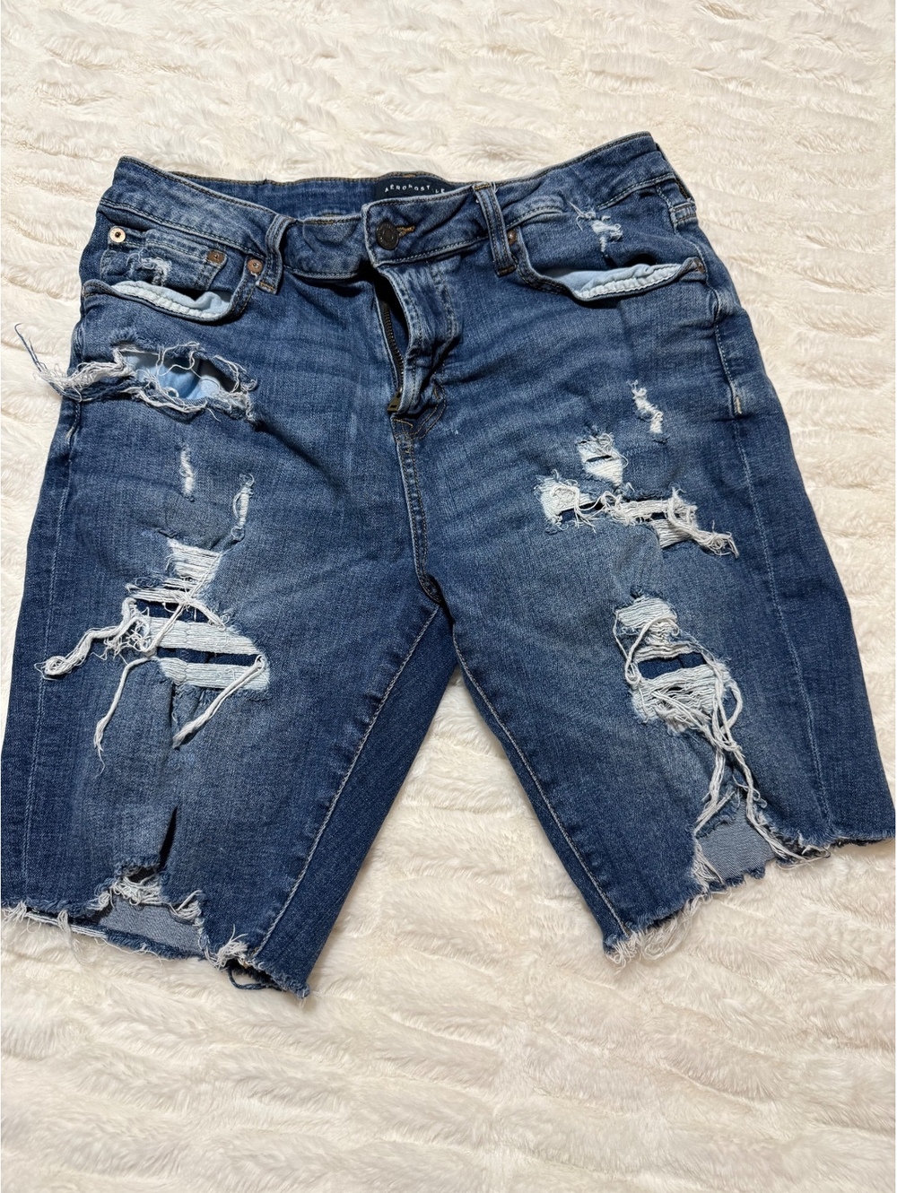 Aeropostale distressed denim shorts medium wash